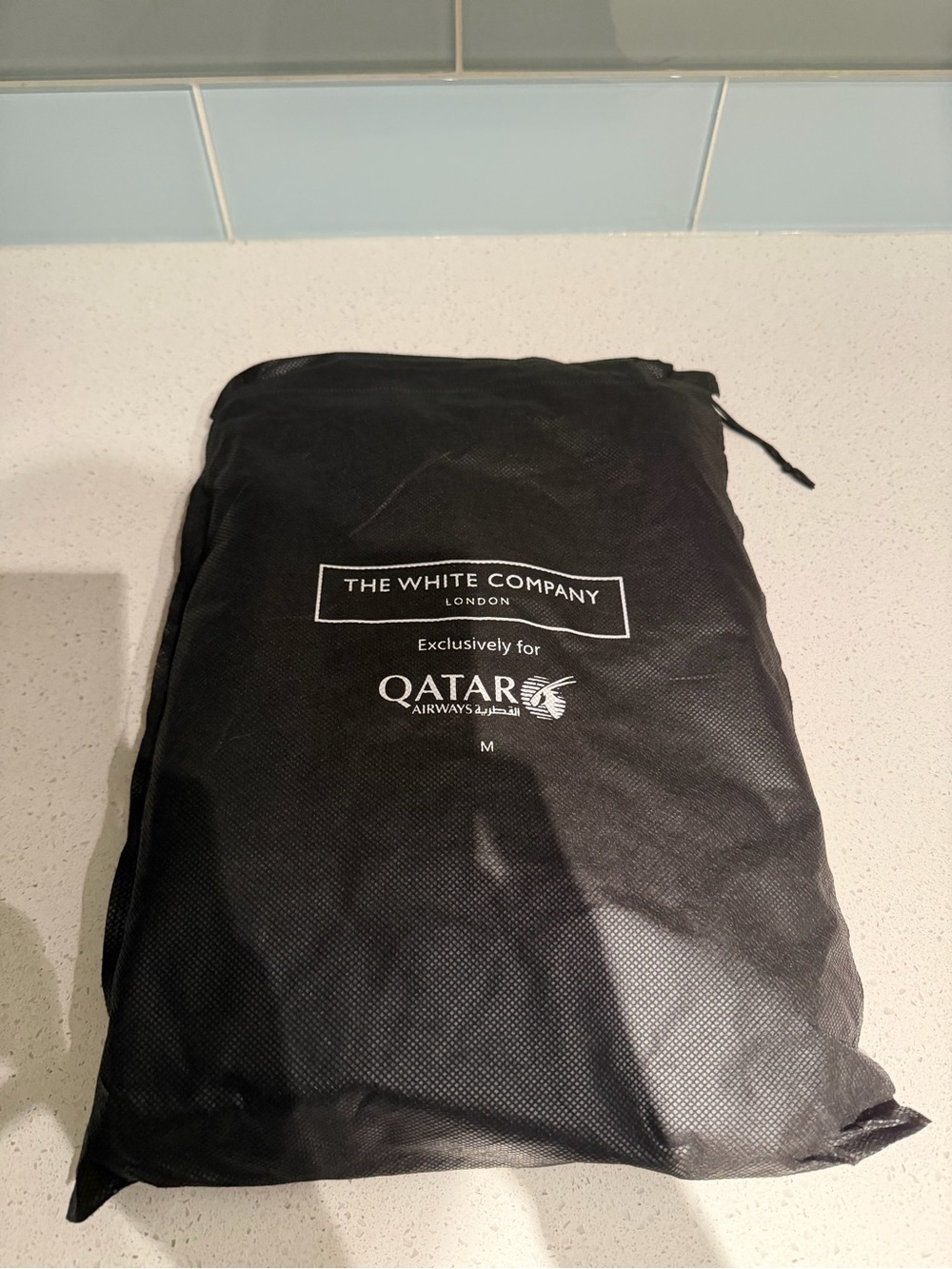 Qatar Airways The White Company Business Class Pajamas & Slippers Medium